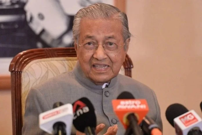 馬哈迪建議非政府組織　借用廉潔政黨旗幟參選