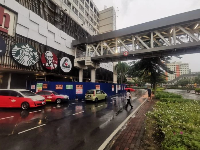 庇市中心電動扶梯和冷氣行人天橋  銜接工程預定11月竣工