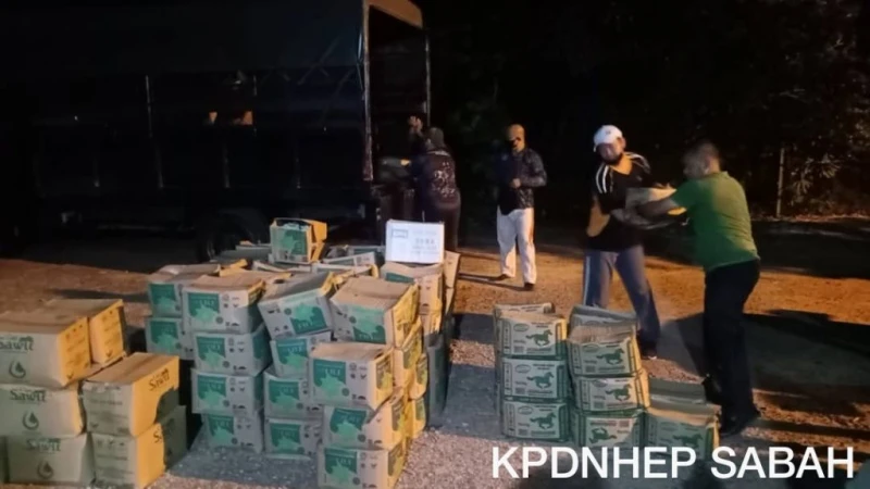 貿消部貨倉破獲大批  食用油、砂糖和麵粉