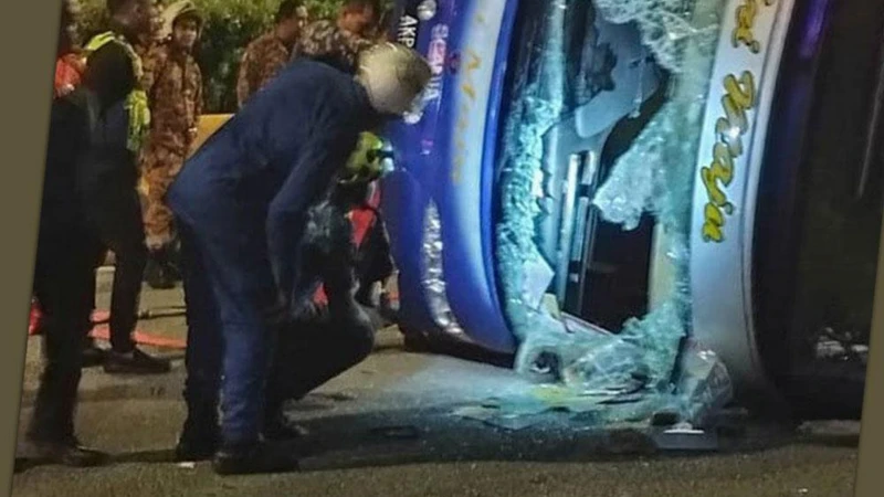 魏家祥：雙層旅巴事故相關者若違法必對付