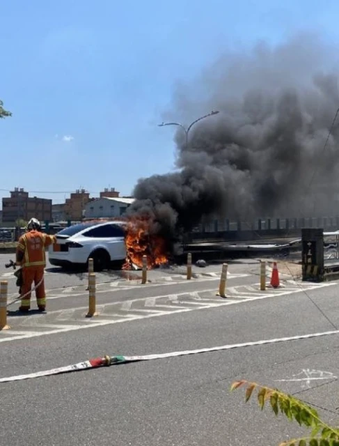 【林志穎車禍】6歲兒坐副駕涉違規　警方：待他傷愈說明