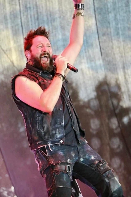 《美國好聲音》歌手陳屍家中！得年41歲　家屬：他輸給藥癮