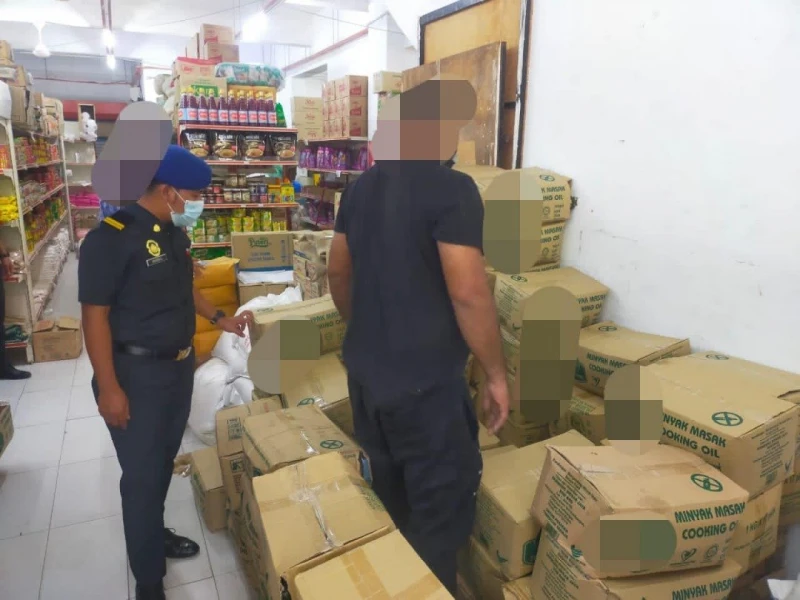 貿消部突擊雪邦超市　揭囤積1944KG補貼食用油