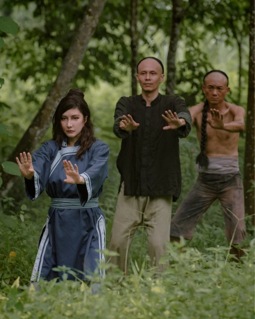 拍戲迷上砂拉越歷史文化　何超儀揭與老公陳子聰工作模式