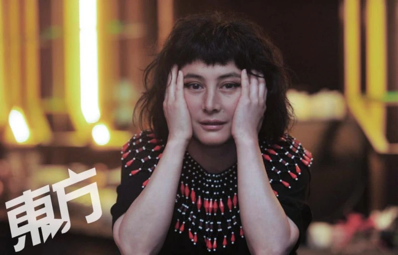 拍戲迷上砂拉越歷史文化　何超儀揭與老公陳子聰工作模式