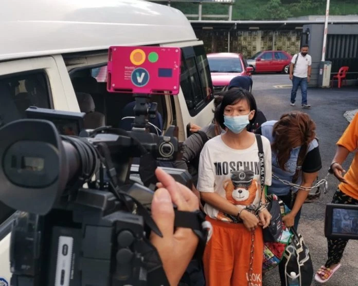 華裔男疑遭妻子打死案   男女嫌犯一旦罪成將是死刑