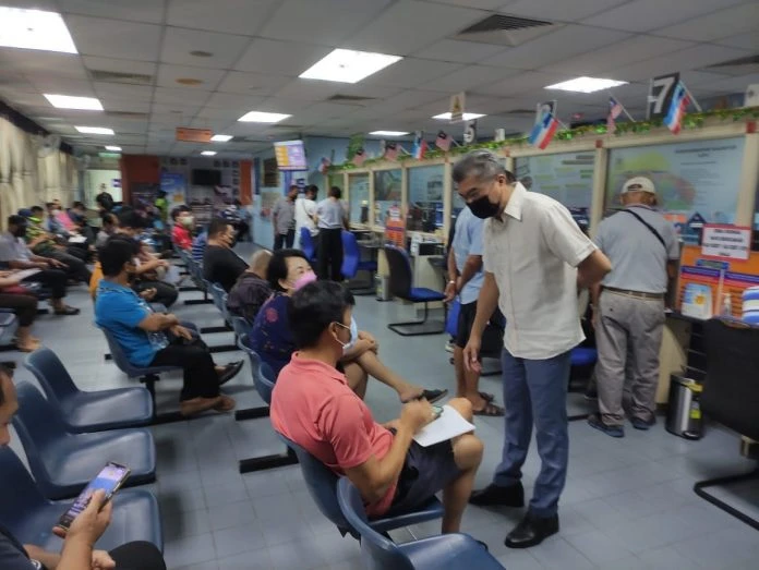 張克駿：民眾埋怨陸路交通局服務緩慢