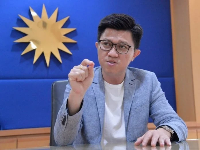 國會提呈反跳槽法修憲案 張盛聞:大馬民主掀歷史新篇章