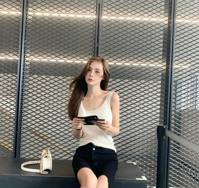 張穎穎守得雲開？與汪小菲正面十指緊扣照曝光