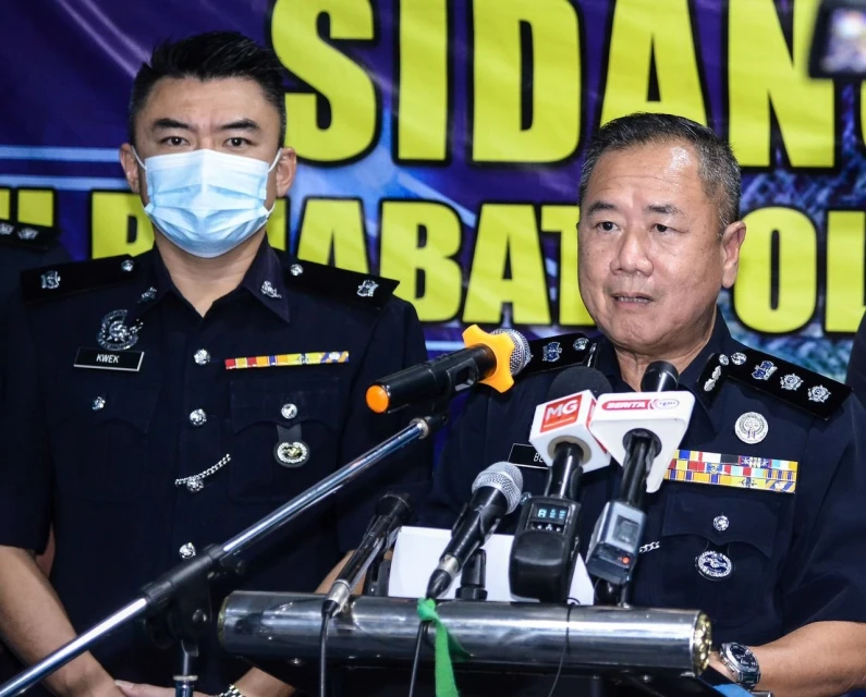 警搗破販毒活動　捕一家四口與夫妻嫌犯