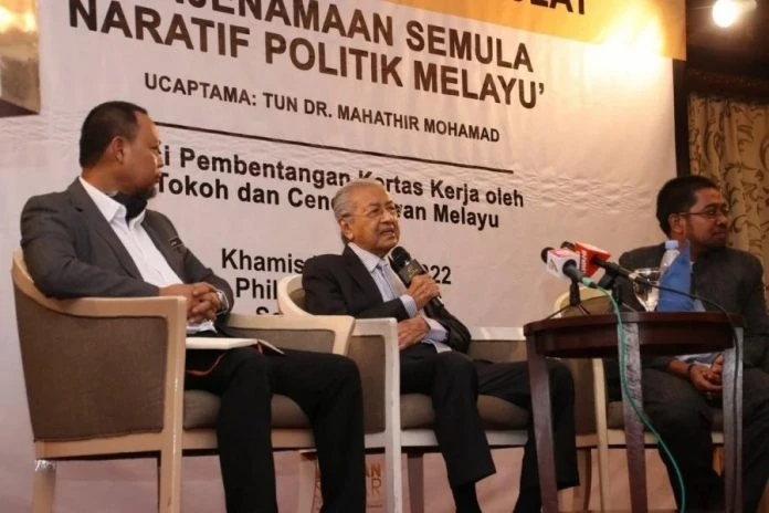 關閉華校不能讓馬來人進步　馬哈迪：與時並進才能「贏」