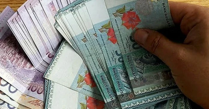 女董事墜愛情包裹騙局　痛失529萬令吉積蓄