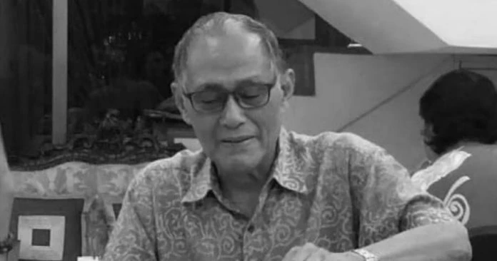 阿莎麗娜父親逝世