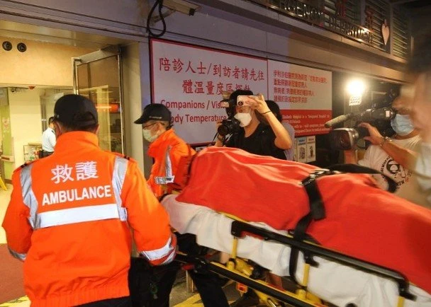 【MIRROR演唱會】插喉麻醉　阿Mo完成手術暫列危殆