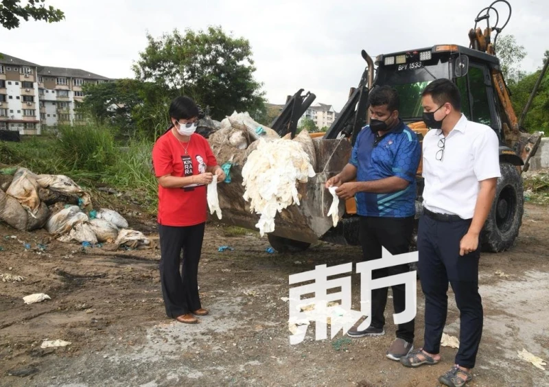 一周內丟了3次　手套廠硬闖河流保留地傾倒垃圾被開罰