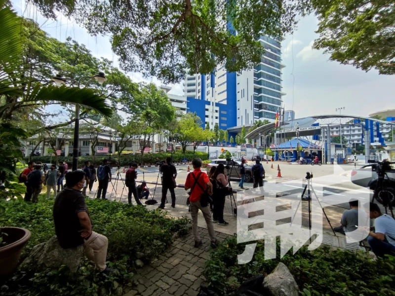 查1MDB案濫權指控　警方已向阿班迪錄供