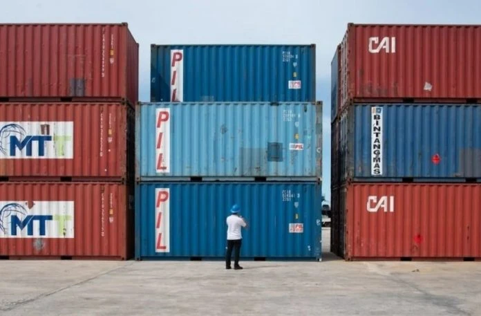 逾142噸白糖滯留納閩碼頭