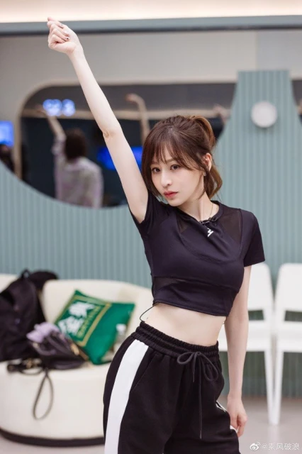 王心凌名副其實「乘風破浪」　Jessica爆哭Twins擁吻慶功