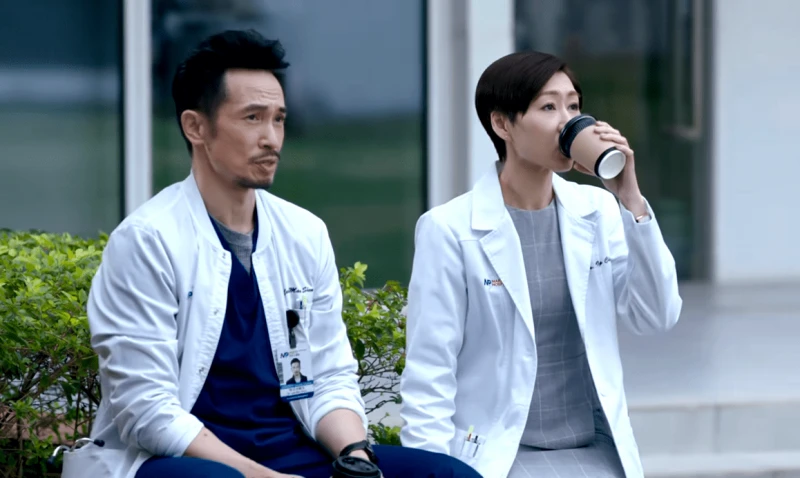 【白色強人II】陳豪獲贊演技一流　網調侃：「咖啡」才是主角