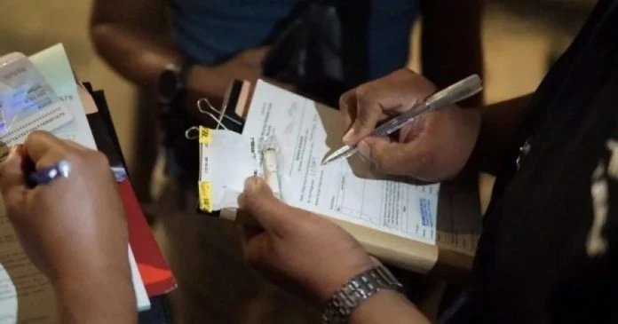 公共場所抽菸　今年內已開出逾3萬傳票