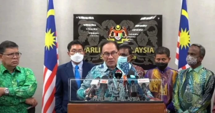 安華反對敦馬組馬來聯合陣線