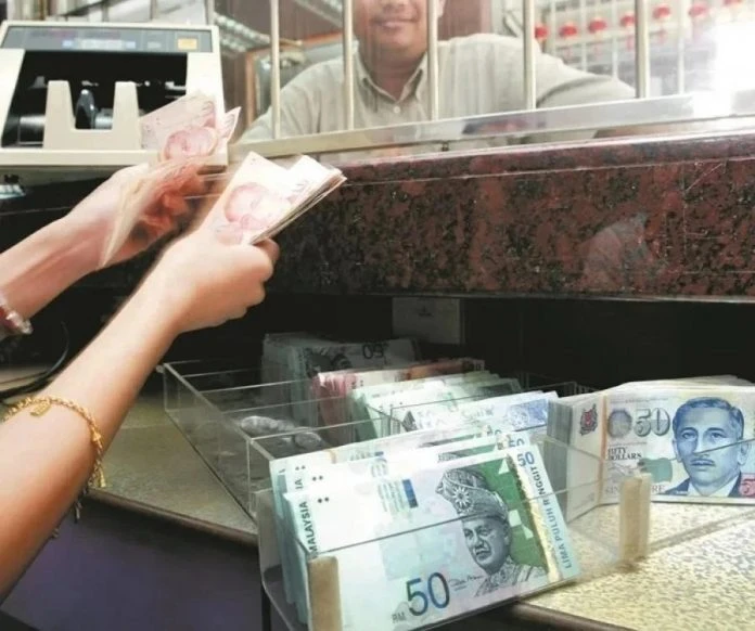 令吉兌新元再創新低