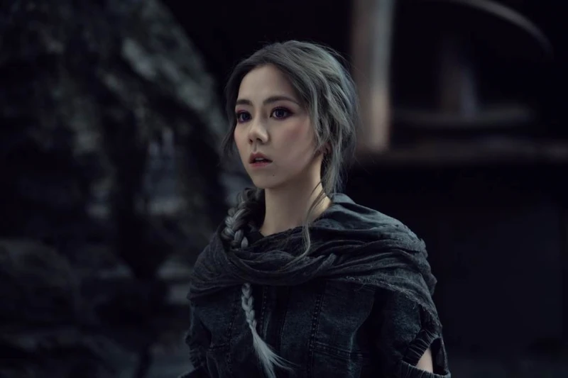 神隱半年砸1600萬重返歌壇　鄧紫棋曬與「新歡」甜蜜照