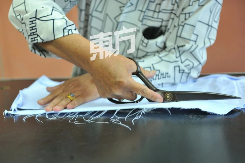裁剪半輩子見證行業興衰　72歲老裁縫：做到我手腳都不聽話為止