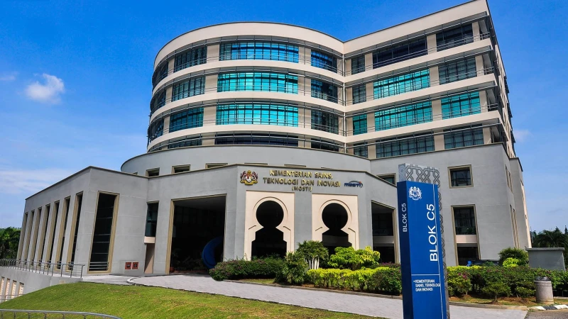 大馬簽2項國際太空條約 保護國家安全及主權