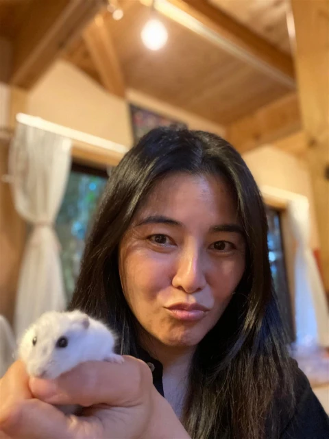 49歲蒙嘉慧被鄭伊健「嫌肥」　疑借生日越洋祝福阿Mo