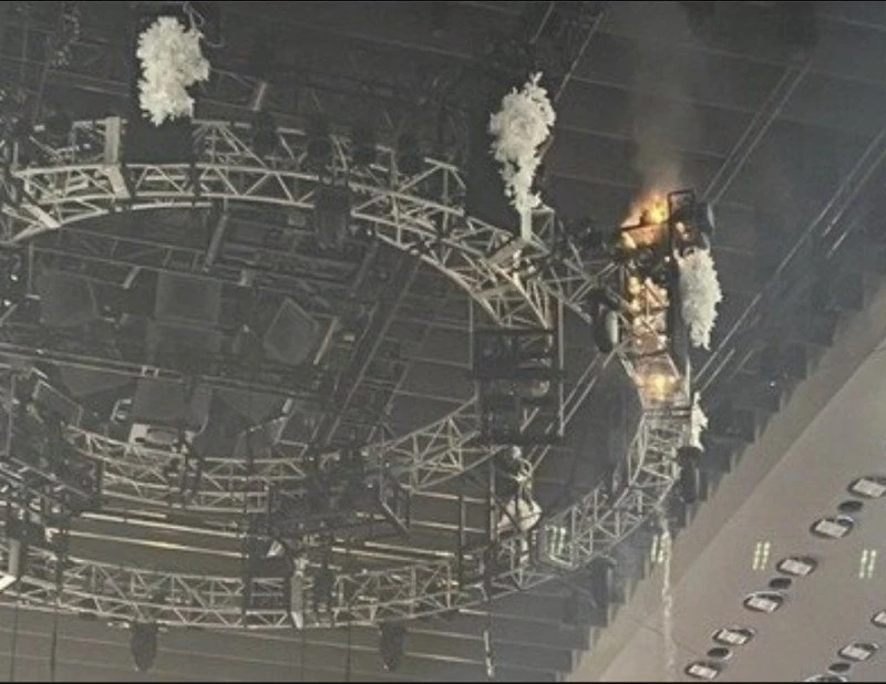 傑尼斯男團演唱會發生火災　6000觀眾急疏散粉絲吸濃煙送醫