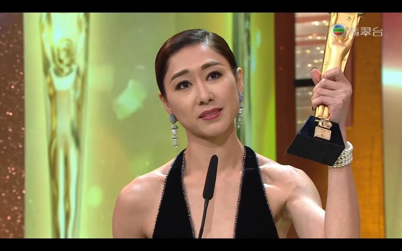 由小角色熬到視後　胡定欣難忘當年演護士