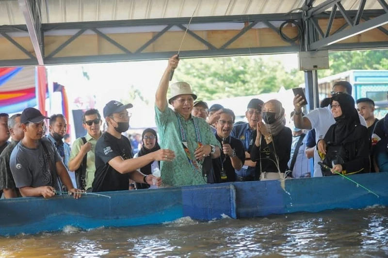 5公斤食油頂價明起RM34.70　安努亞促生產商銷售商勿囤貨