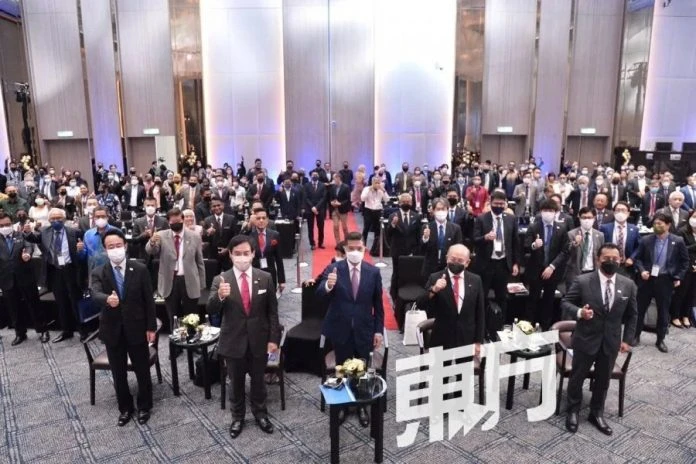 首相：通過向東學習政策　建議大馬與日本探討合作