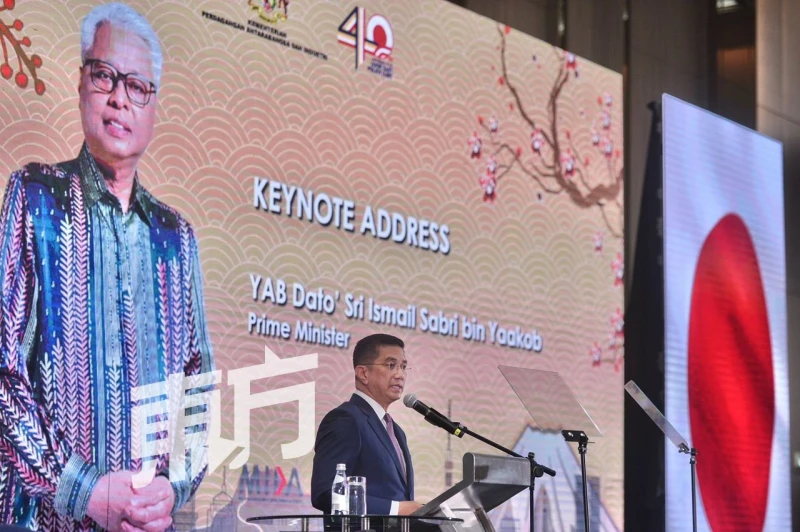 首相：通過向東學習政策　建議大馬與日本探討合作