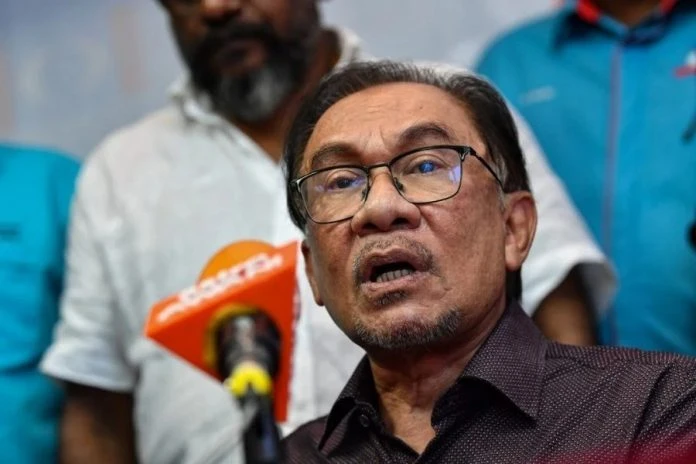 火箭巫統或合作？　安華：陸兆福僅解釋選後情景