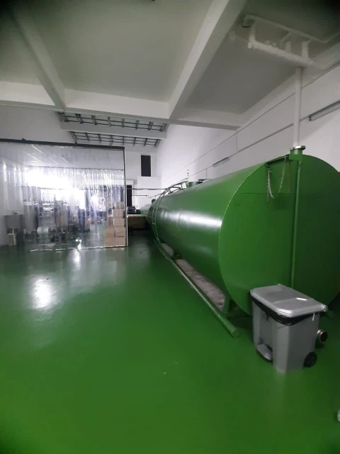 食油包裝廠私囤6萬公斤食油　貿消局起獲40萬令吉物品