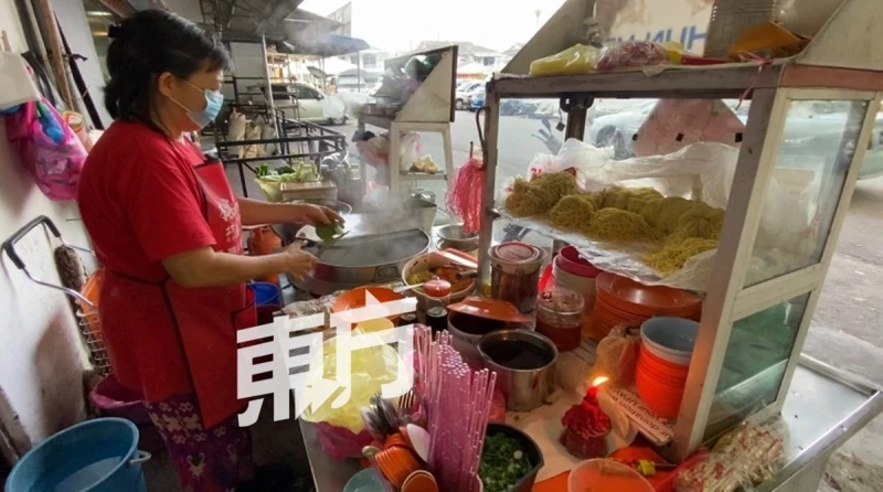 【便宜美食哪裡找】檳城「Mary姐」3令吉雲吞麵 　還有4粒大雲吞