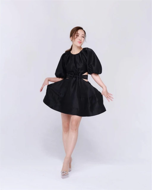 李施嬅進軍好萊塢　伙拍2男神有性侵戲份