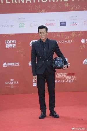 突被問「你已是爸爸」嚇呆　古天樂爆金句遭網毒舌「蠟像臉」