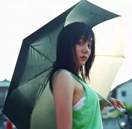 出演《頭文字D》被封初戀女神　鈴木杏近年轉做畫家近況曝光