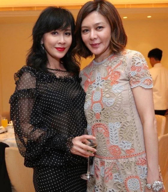 破冰後頻頻同框合照　關之琳劉嘉玲「1舉動」泄閨蜜情