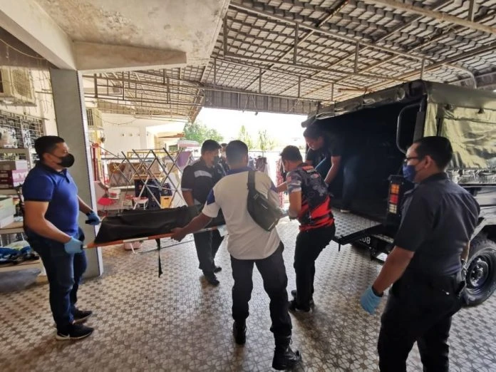 華裔女疑跌倒傷及頭部　被兒子發現倒斃房內