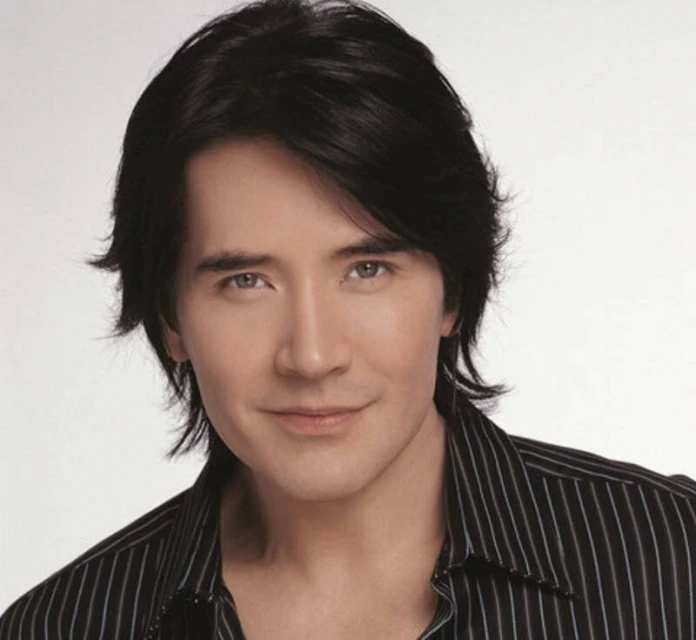 61歲費翔近照曝光　網驚：差點認不出來！