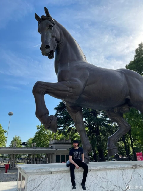 61歲費翔近照曝光　網驚：差點認不出來！