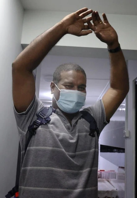 【獅城組屋失火】弟常撿電器維修送人　姐風雨不改擺攤賣報