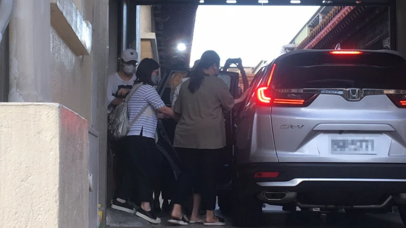 透露艾成失控原因　王瞳哭到全身癱軟