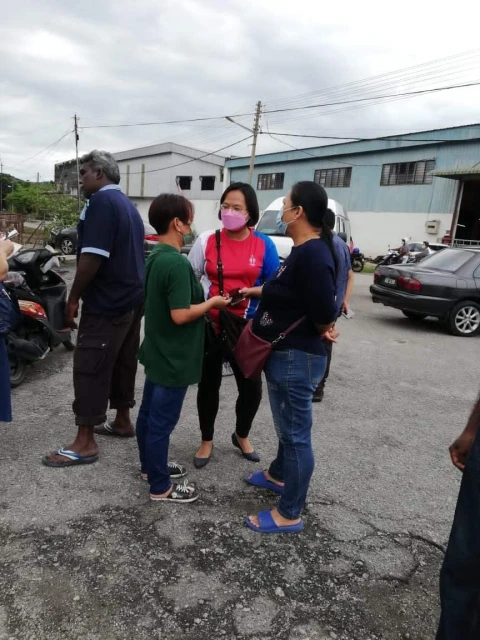 祝融摧毀華隆新村5屋　住戶聽見呼喊聲及時逃命