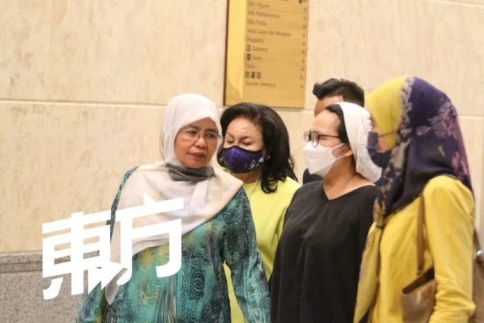 【SRC案終極審訊】羅斯瑪中午現身法院　與子女一同力挺納吉