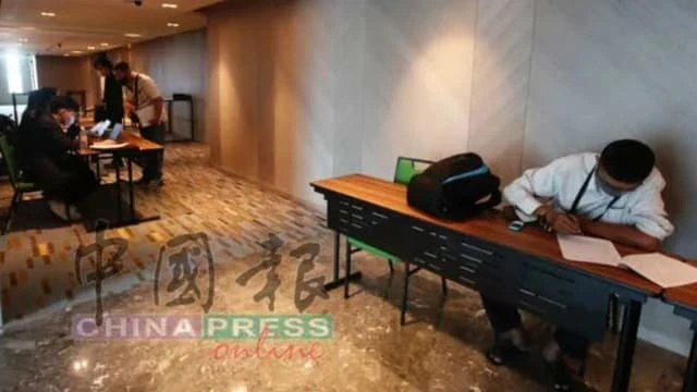 每周做四天月入1萬令吉 馬國人跨州應聘到樟宜機場工作